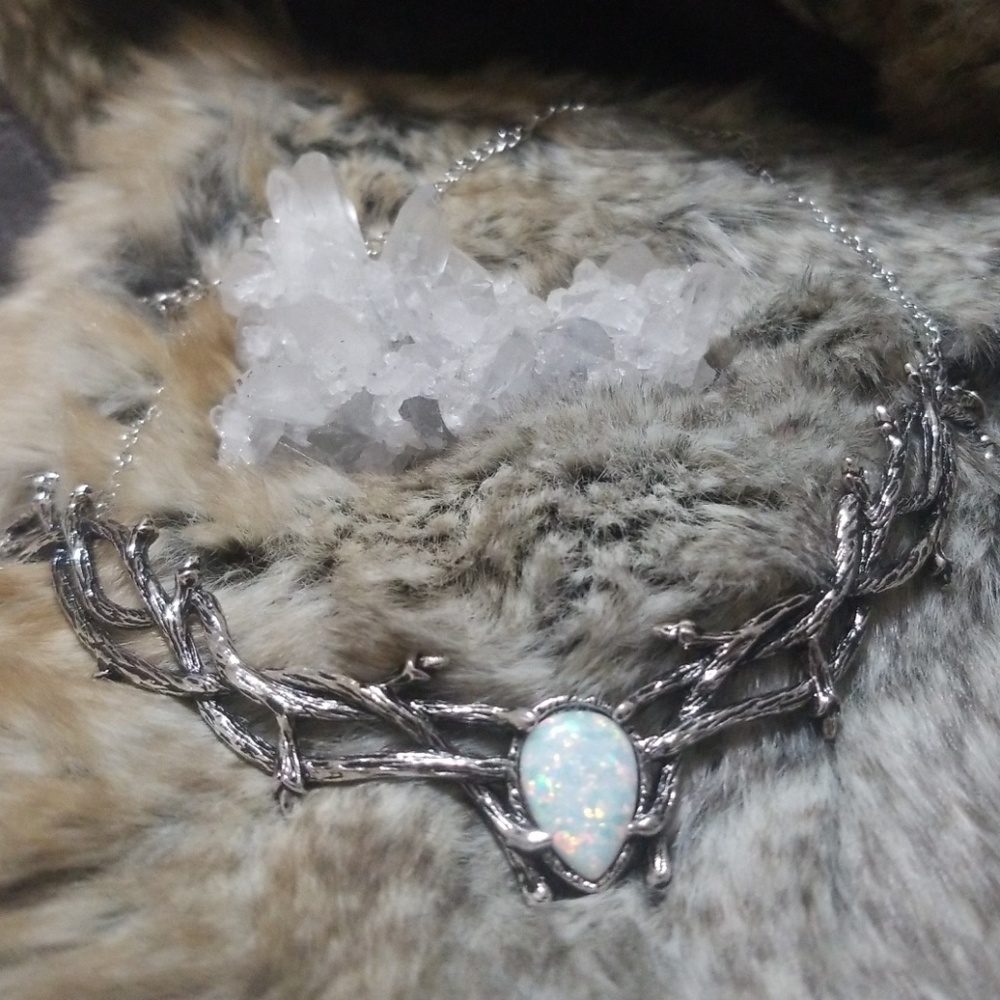 Dixi Skadi Goddess Of Winter Thorn Chocker